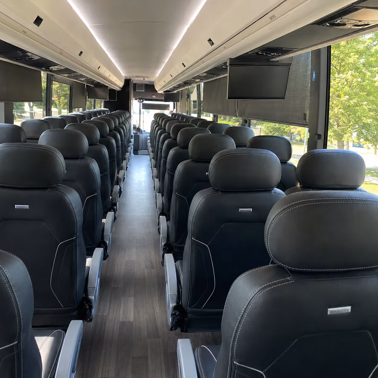 private charter buses for layovers in salinas