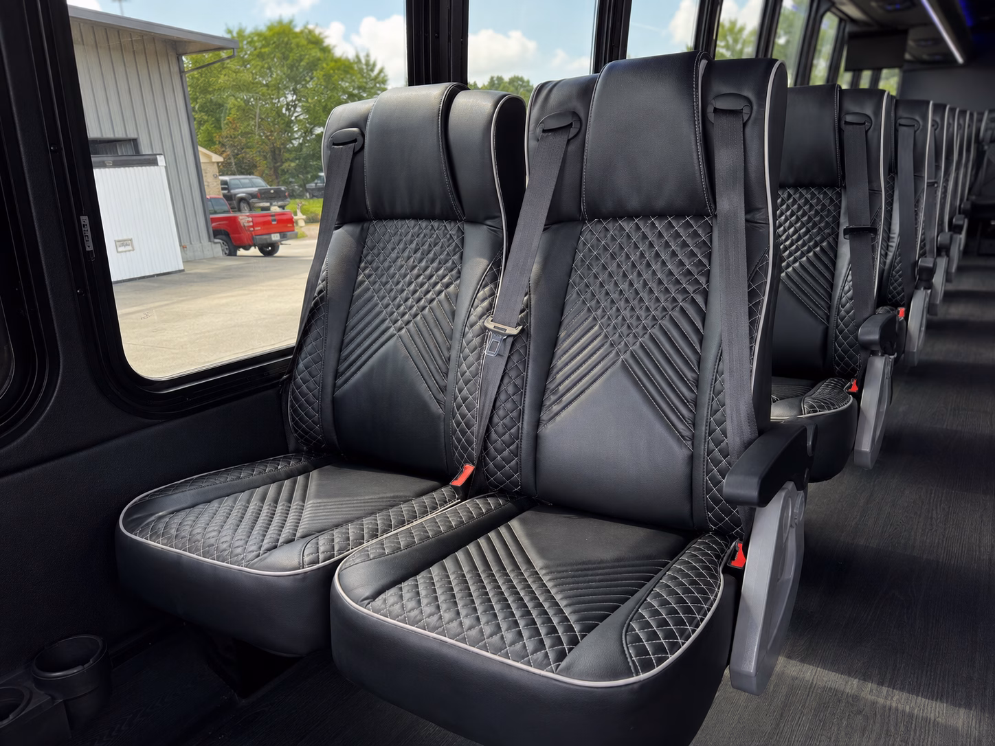 salinas airport shuttle bus rentals for private groups