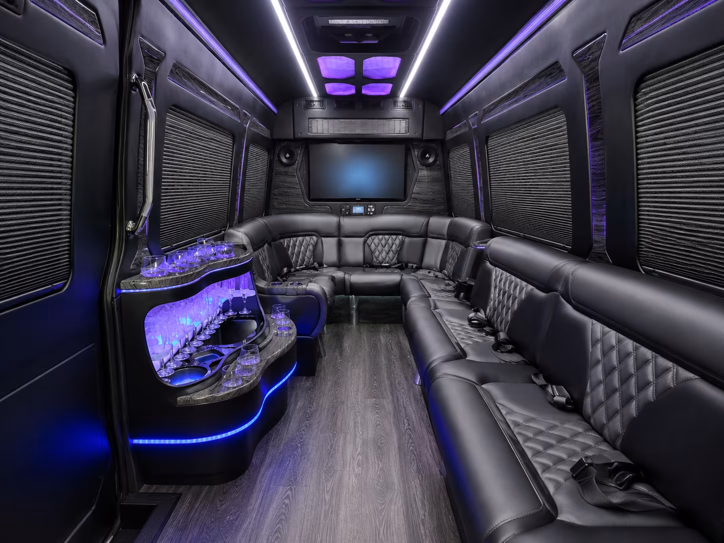 salinas custom day trip and driving tour bus rentals